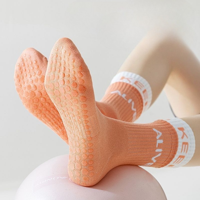 Pilates Yoga Gym - Women's Non-Slip Yoga Socks with Silicone