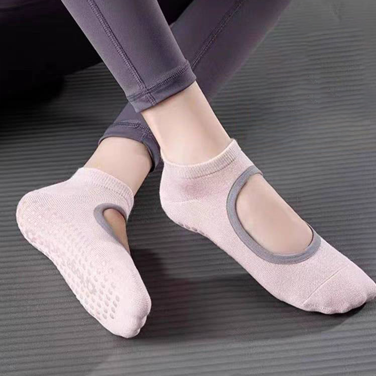 Non-Slip Yoga Socks for Women  - Pilates Yoga Grip Socks review and price